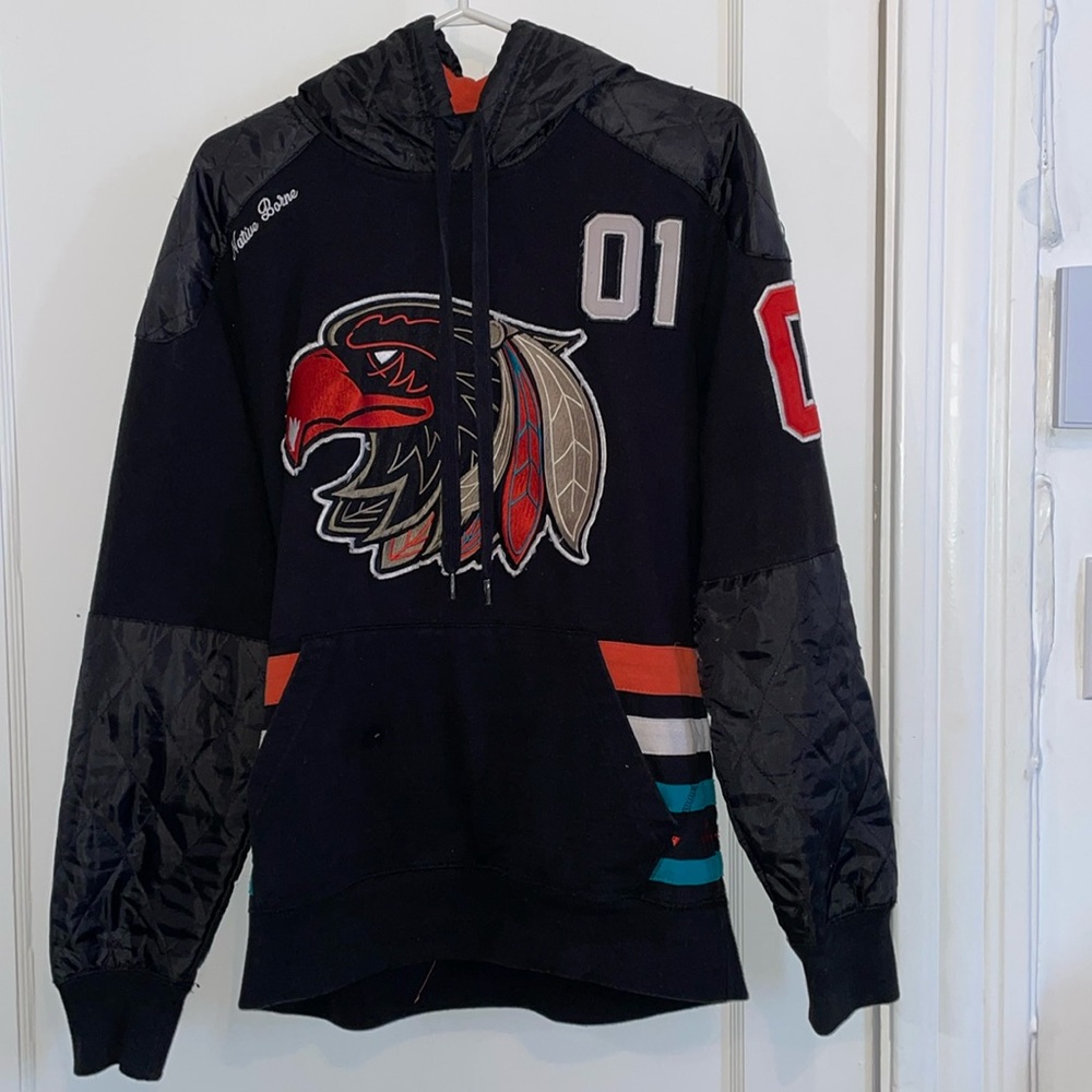 Native borne hoodie